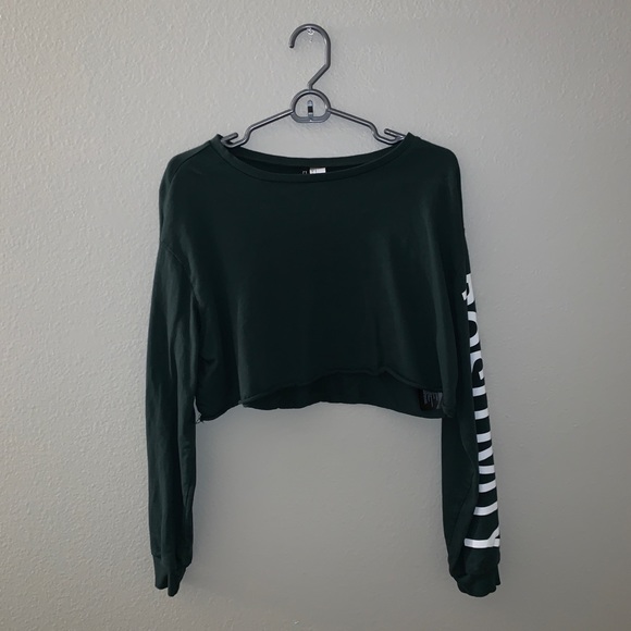 H&M Tops - H&M Crop Top